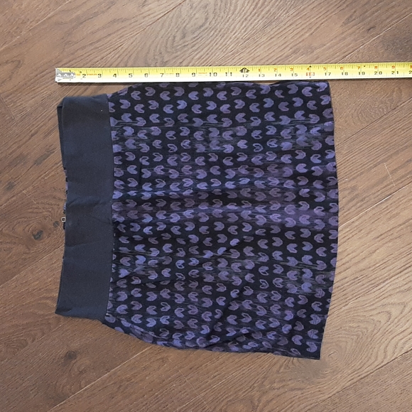 Material Girl Mini Skirt - Picture 3 of 5